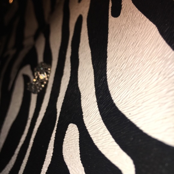 Ring - Picture 6 of 7